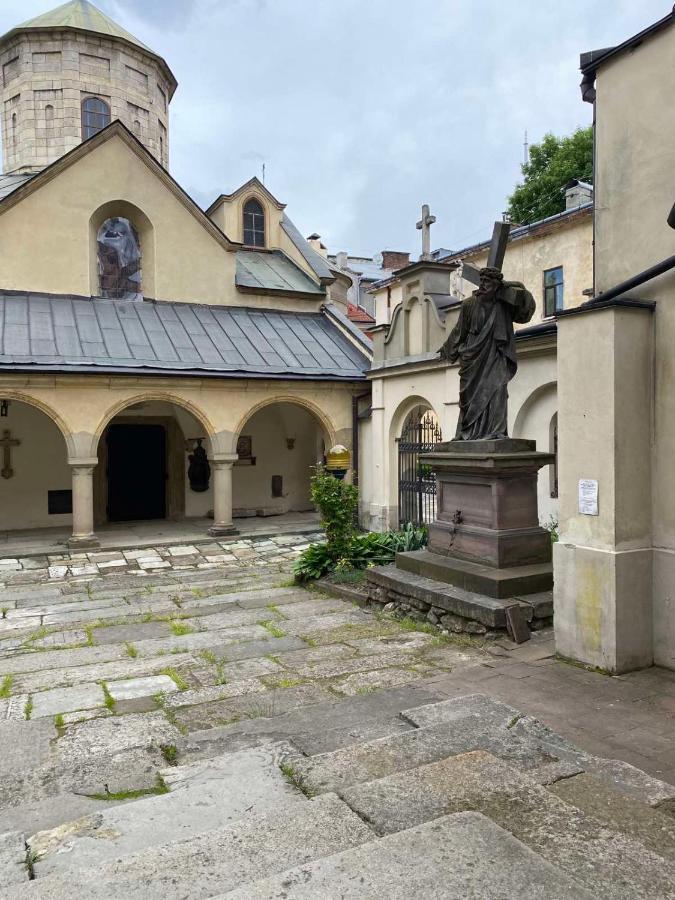 Вірменська 14 Центр Не Далеко Від Ж Д Вокзалу Звітні Документи Lägenhet Lviv Exteriör bild